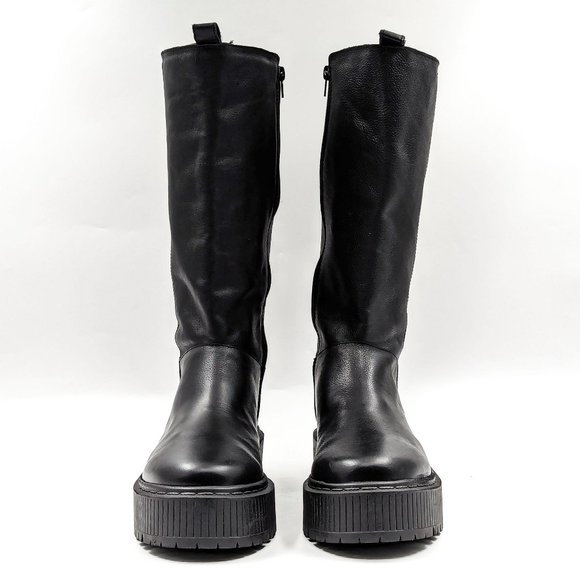 Elegant Black Platform Boots - Picture 2 of 11